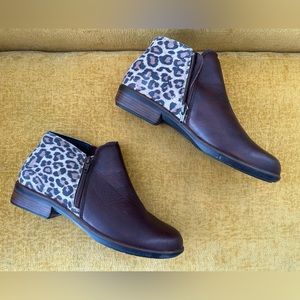 Naot Helm Ankle Boots sz 37